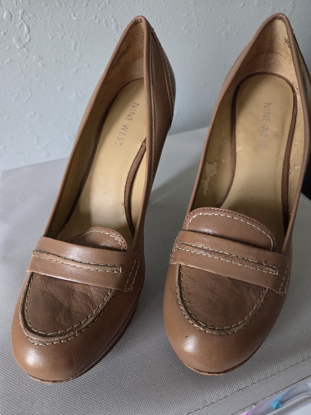 Nine West Tan Leather Loafer Pump Heels